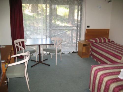 Country 2 Coast Motor Inn Coffs Harbour Oda fotoğraf