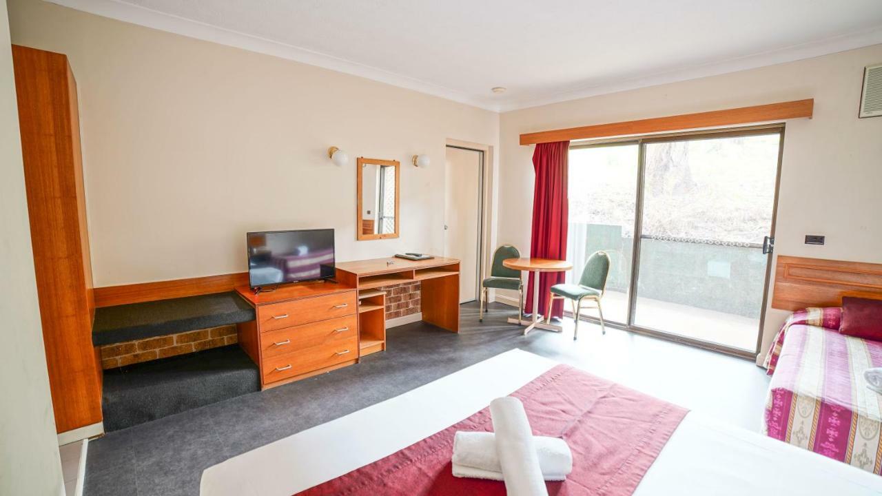 Country 2 Coast Motor Inn Coffs Harbour Dış mekan fotoğraf