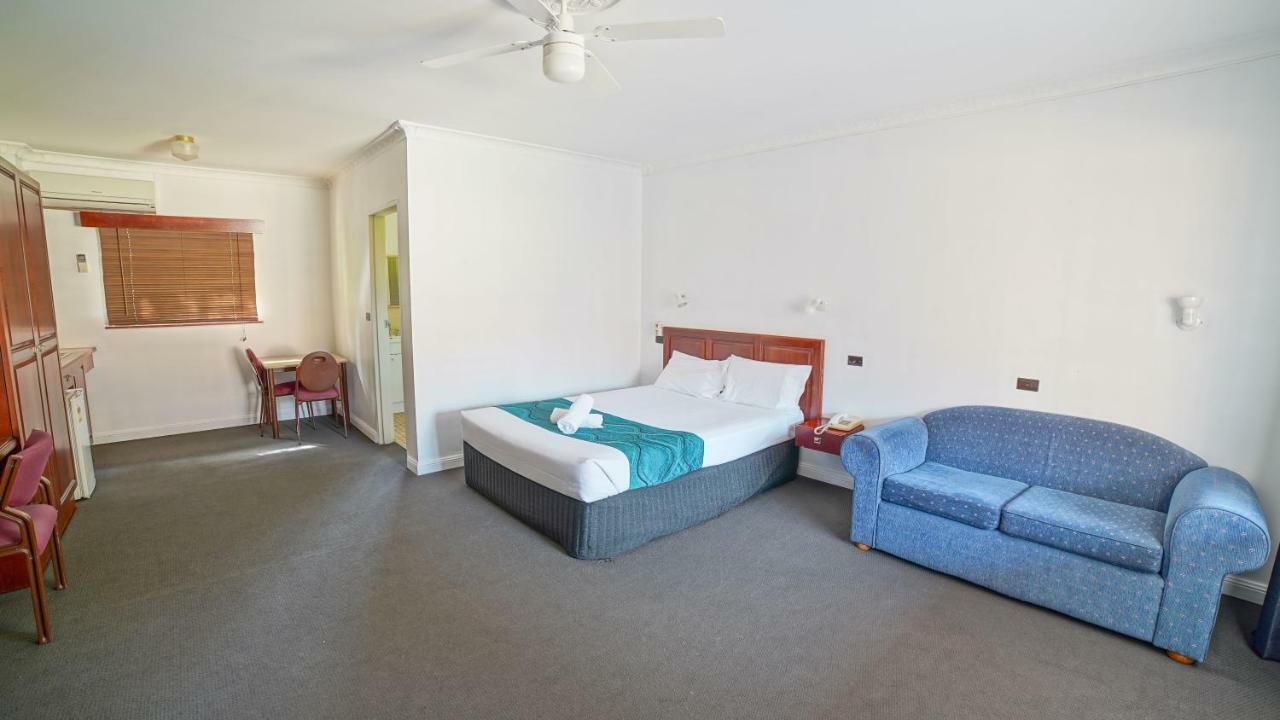 Country 2 Coast Motor Inn Coffs Harbour Dış mekan fotoğraf